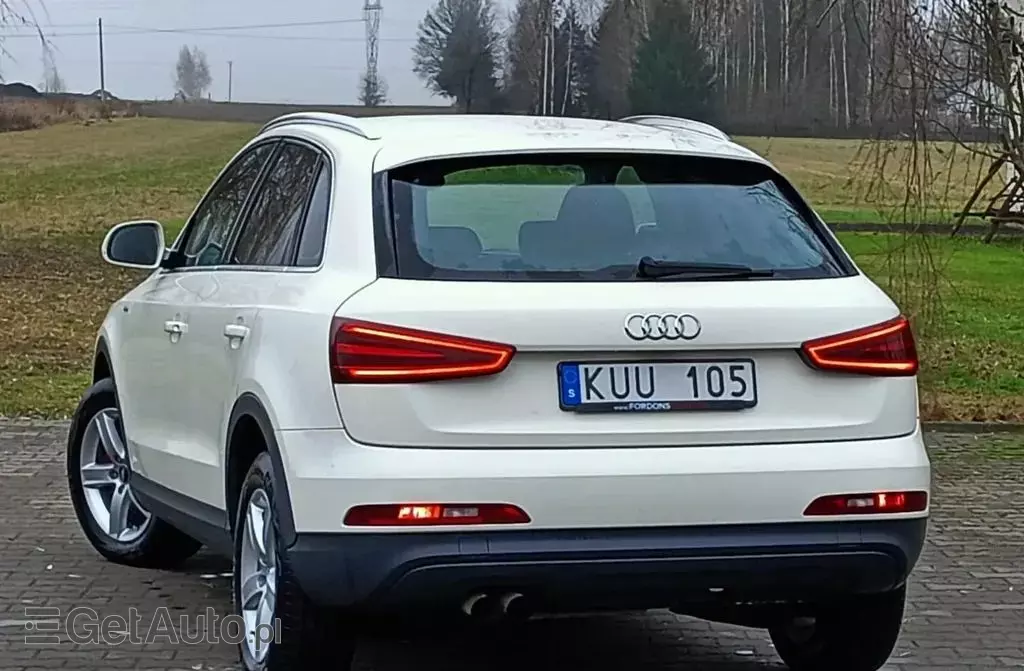 AUDI Q3 
