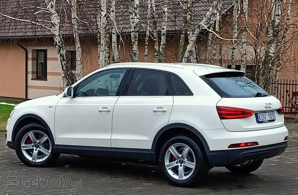 AUDI Q3 
