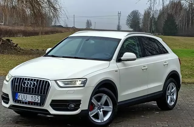 AUDI Q3 