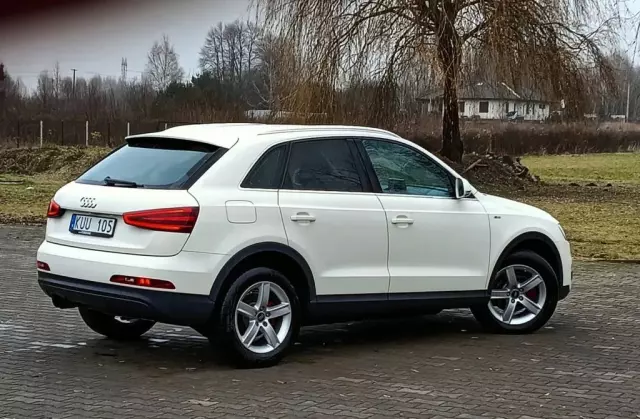AUDI Q3 