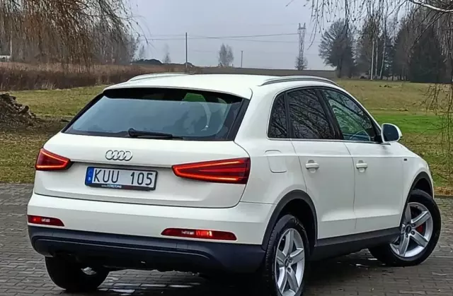 AUDI Q3 