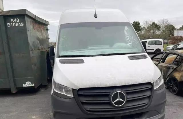 MERCEDES-BENZ Sprinter 