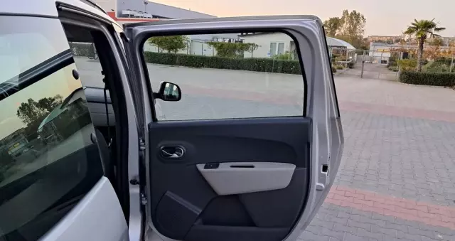 DACIA Lodgy 1.2 TCe SL Celebration S&S EU6