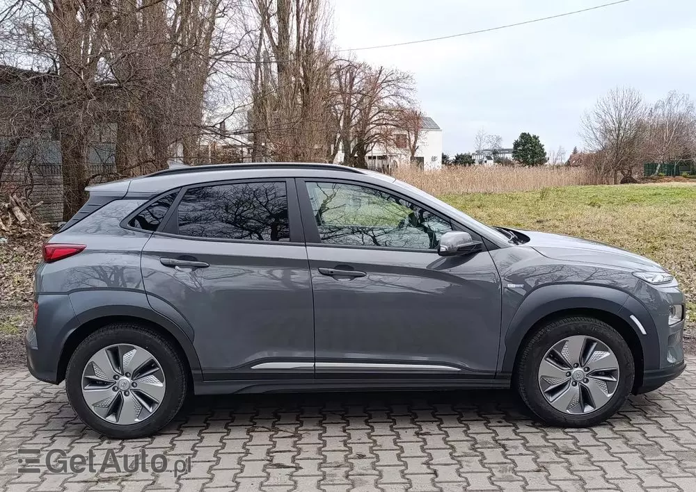HYUNDAI Kona Electric 39kWh Smart