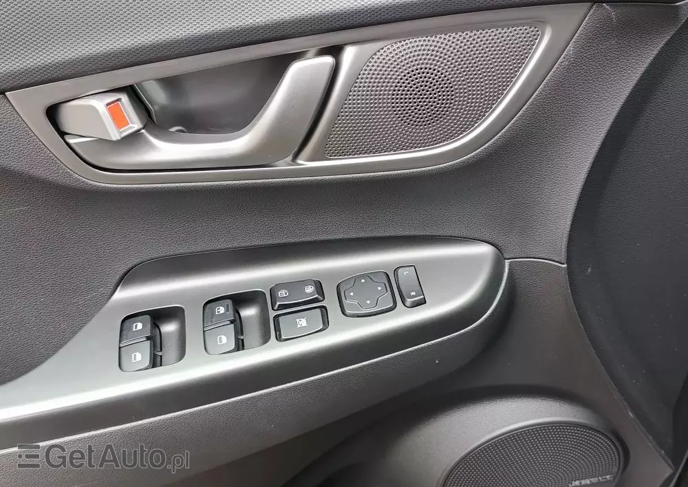HYUNDAI Kona Electric 39kWh Smart