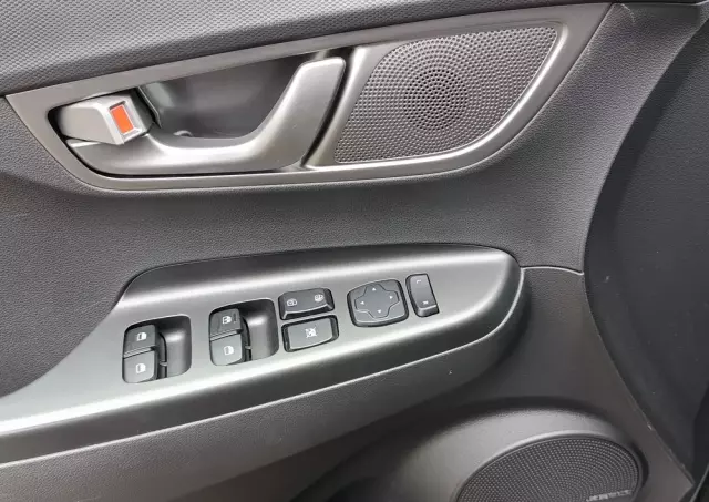 HYUNDAI Kona Electric 39kWh Smart