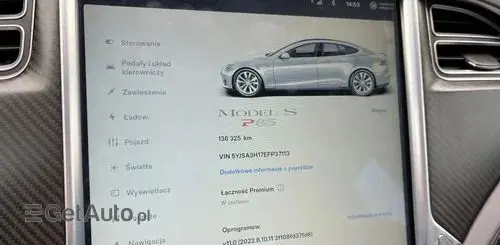 TESLA Model S 