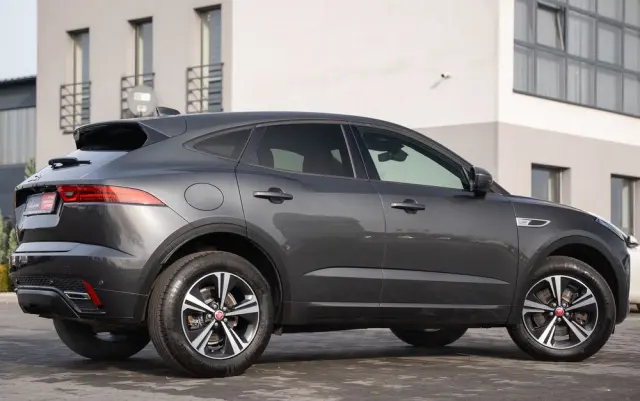 JAGUAR E-Pace D165 AWD R-Dynamic SE