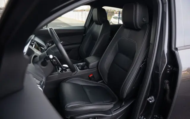 JAGUAR E-Pace D165 AWD R-Dynamic SE