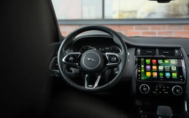 JAGUAR E-Pace D165 AWD R-Dynamic SE
