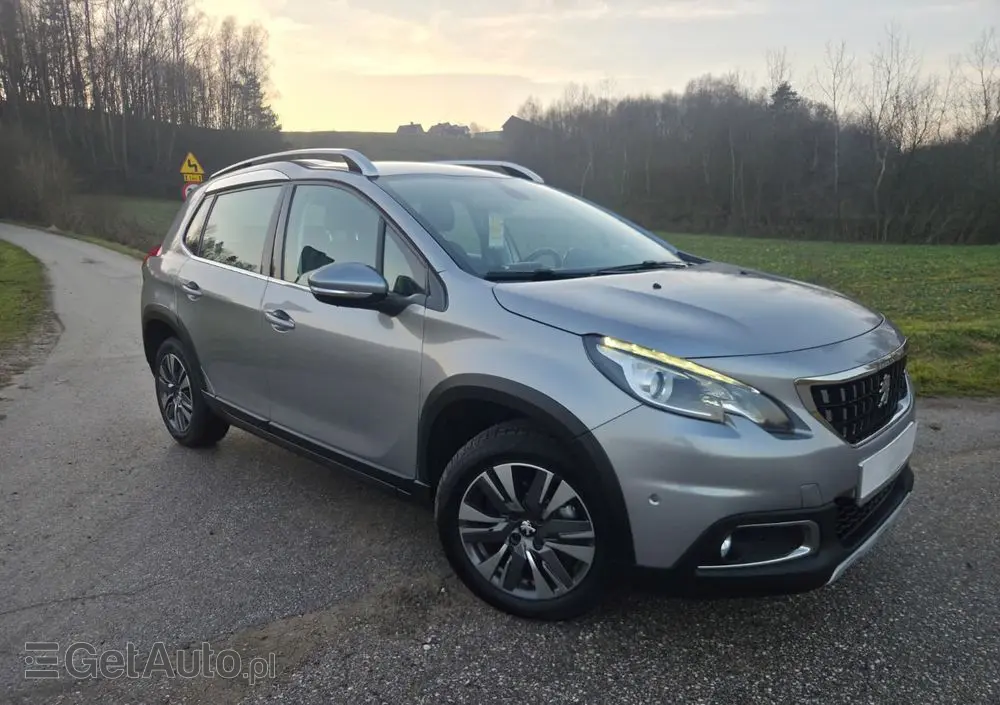 PEUGEOT 2008 PureTech 82 Allure
