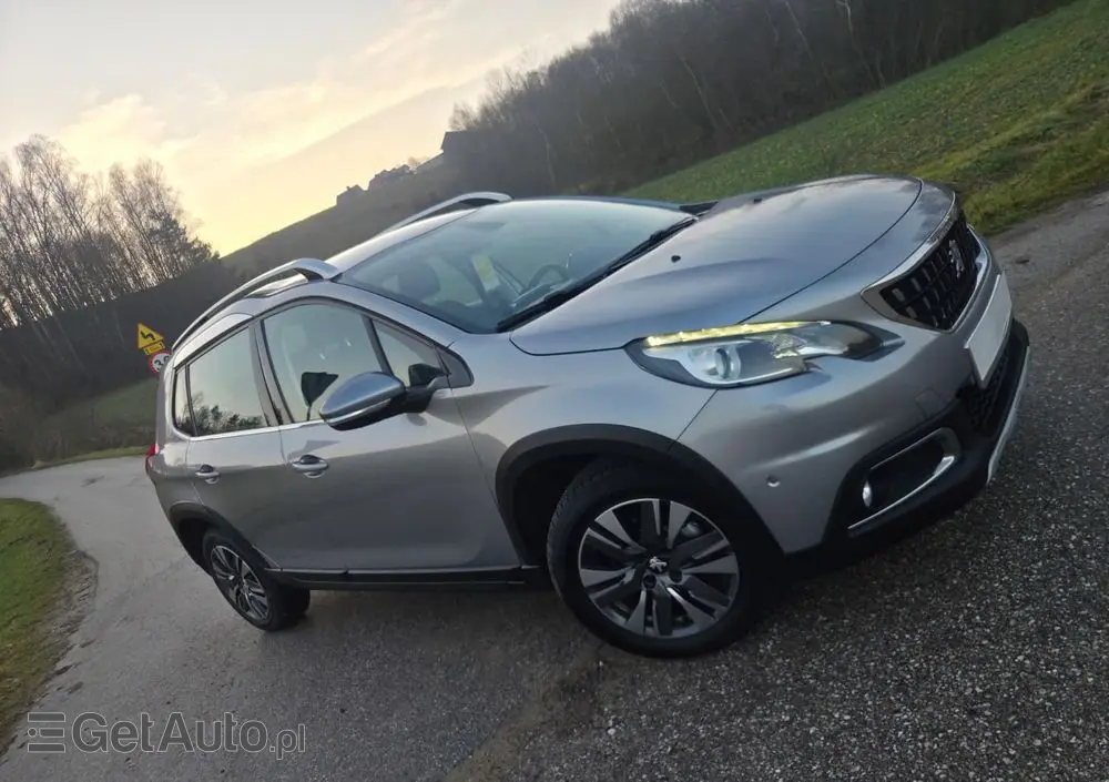 PEUGEOT 2008 PureTech 82 Allure