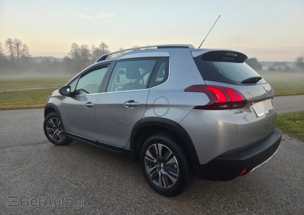 PEUGEOT 2008 PureTech 82 Allure