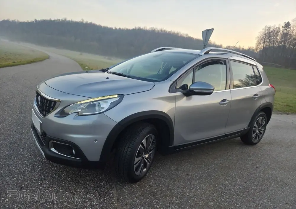 PEUGEOT 2008 PureTech 82 Allure