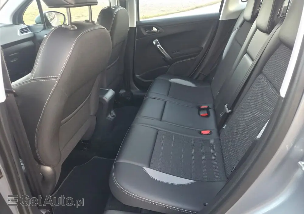 PEUGEOT 2008 PureTech 82 Allure