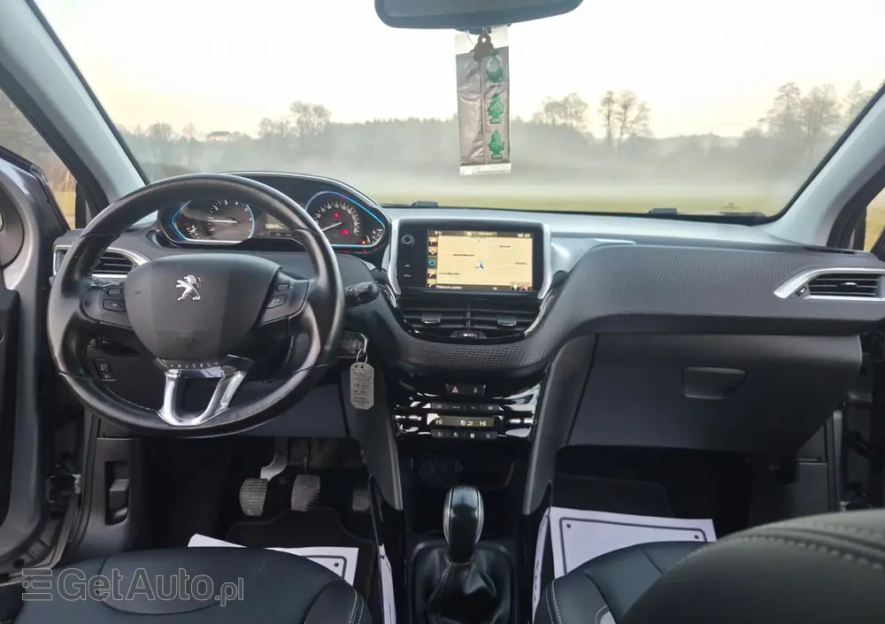 PEUGEOT 2008 PureTech 82 Allure