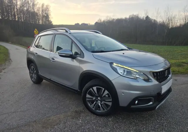 PEUGEOT 2008 PureTech 82 Allure