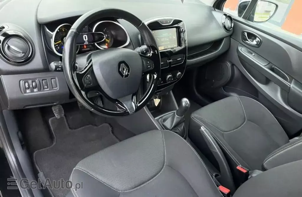 RENAULT Clio 