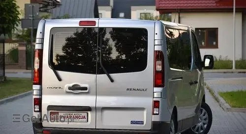 RENAULT Trafic 