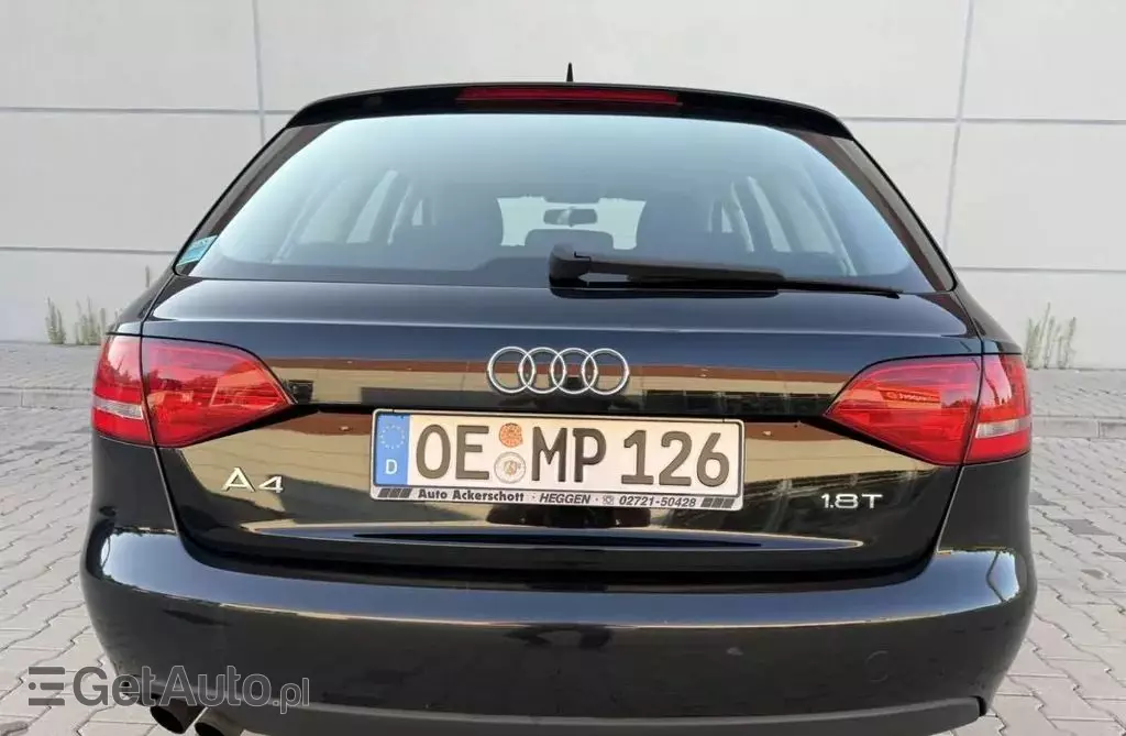 AUDI A4 