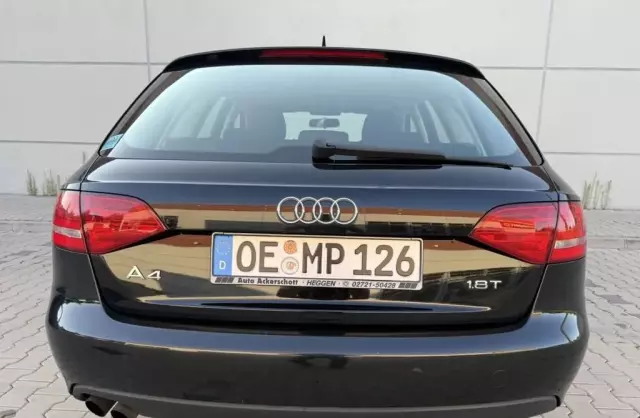 AUDI A4 