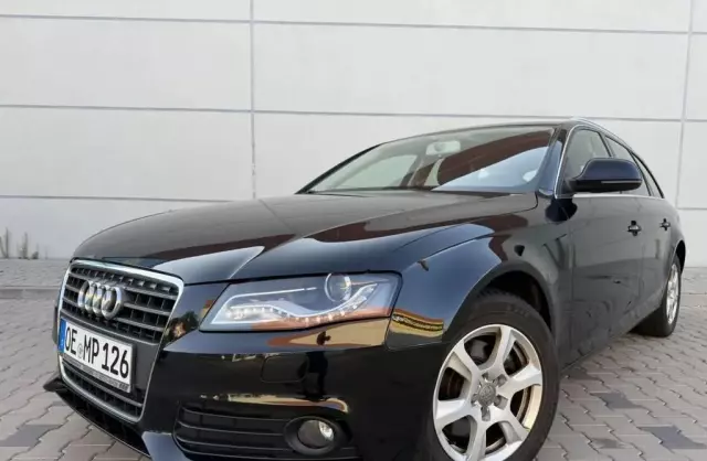 AUDI A4 