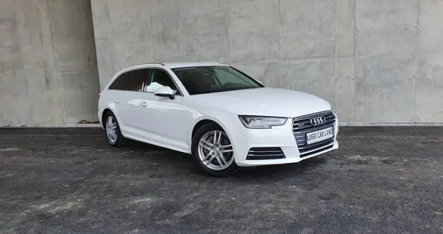 AUDI A4 Limousine 