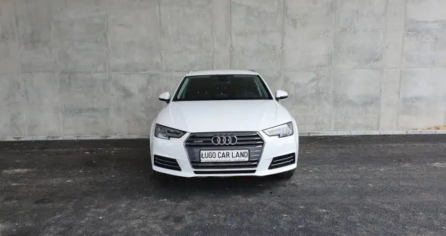 AUDI A4 Limousine 
