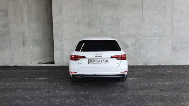 AUDI A4 Limousine 