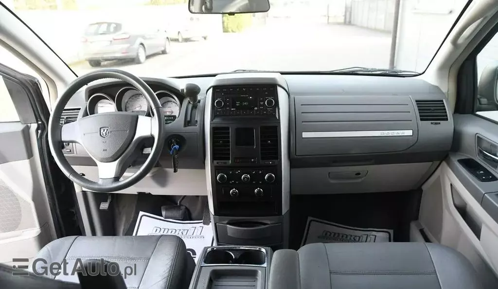 DODGE Grand Caravan 