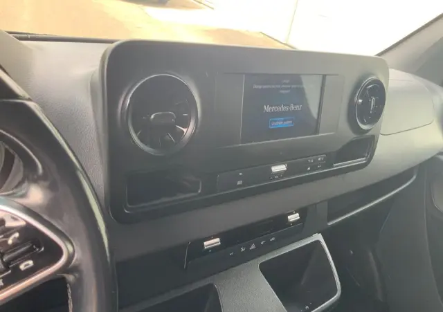 MERCEDES-BENZ SPRINTER 317 CDI 