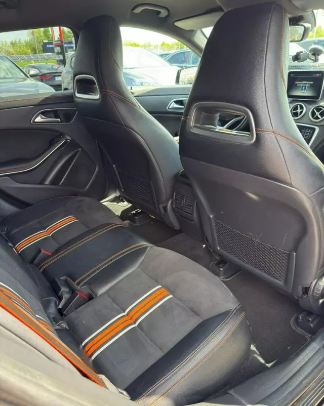 MERCEDES-BENZ CLA Shooting Brake 220 (CDI) d 4Matic 7G-DCT Orange Art Edition