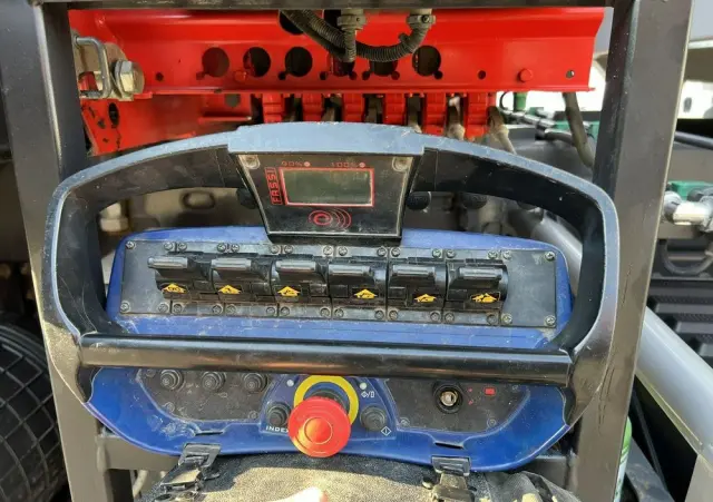 RENAULT Kerax 26.390 6x4 Mocny HDS FASSI F170 Sterowanie Radiowe 