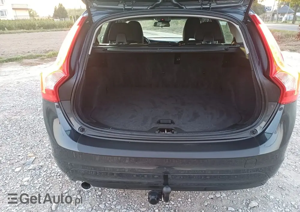 VOLVO V60 D2 Drive-E Kinetic