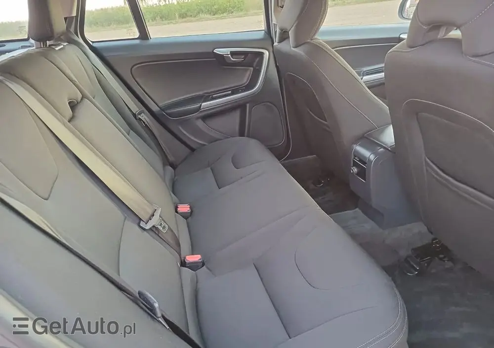 VOLVO V60 D2 Drive-E Kinetic
