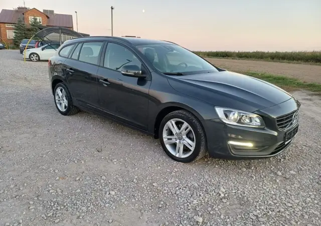VOLVO V60 D2 Drive-E Kinetic