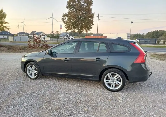 VOLVO V60 D2 Drive-E Kinetic