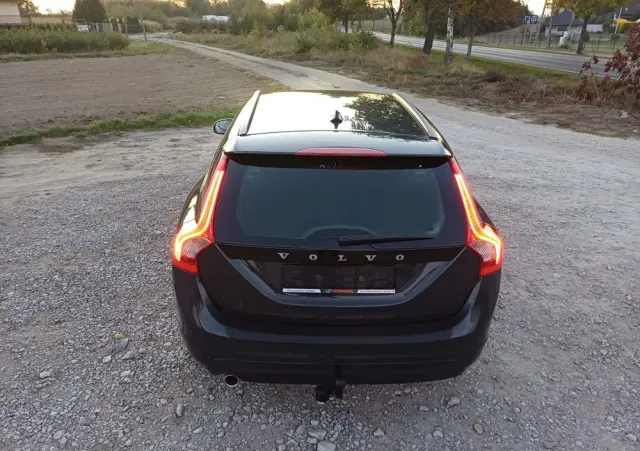 VOLVO V60 D2 Drive-E Kinetic