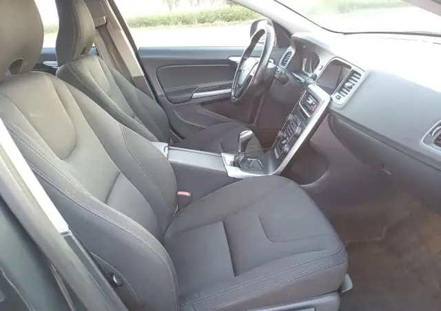 VOLVO V60 D2 Drive-E Kinetic