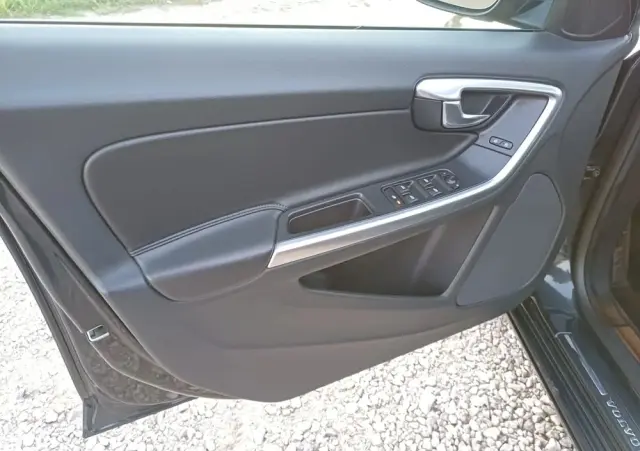 VOLVO V60 D2 Drive-E Kinetic