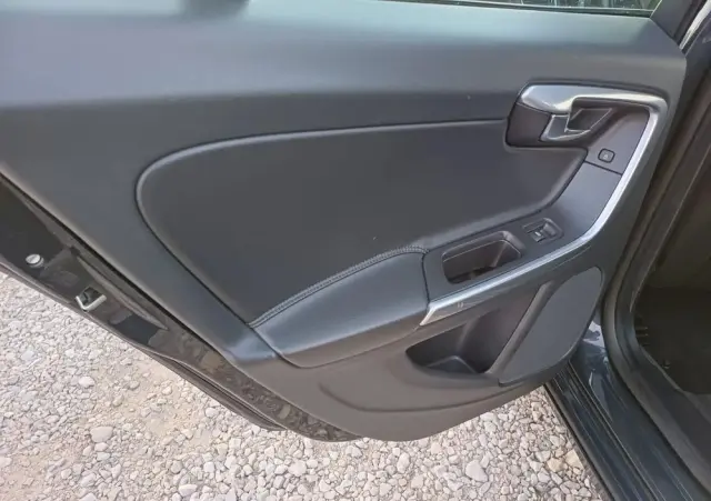 VOLVO V60 D2 Drive-E Kinetic