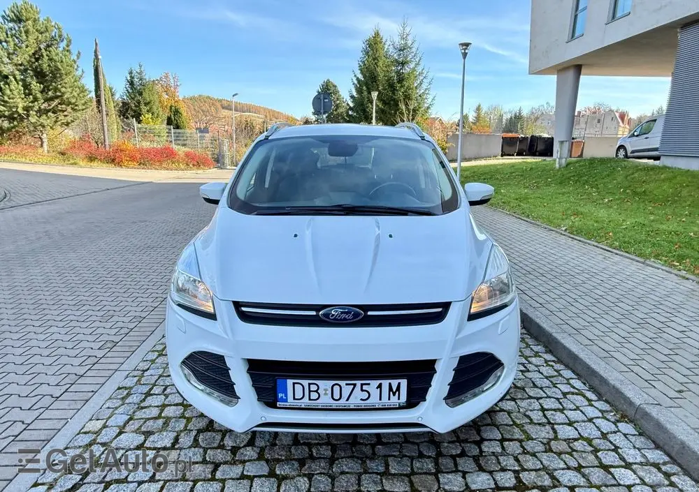 FORD Kuga 1.5 EcoBoost 2x4 Titanium