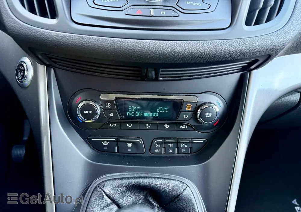 FORD Kuga 1.5 EcoBoost 2x4 Titanium