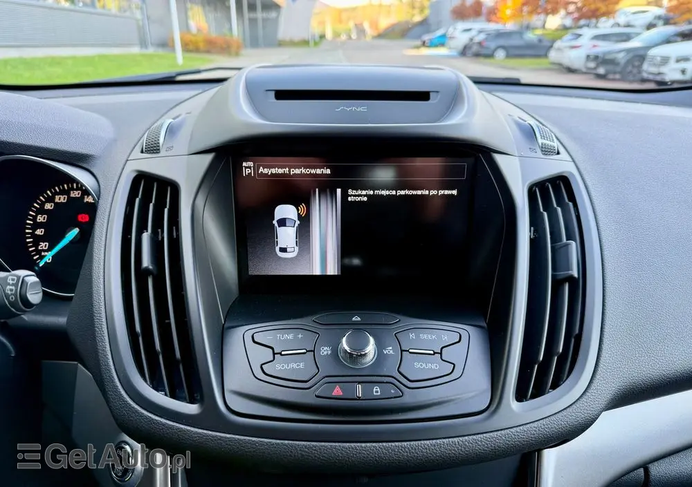 FORD Kuga 1.5 EcoBoost 2x4 Titanium