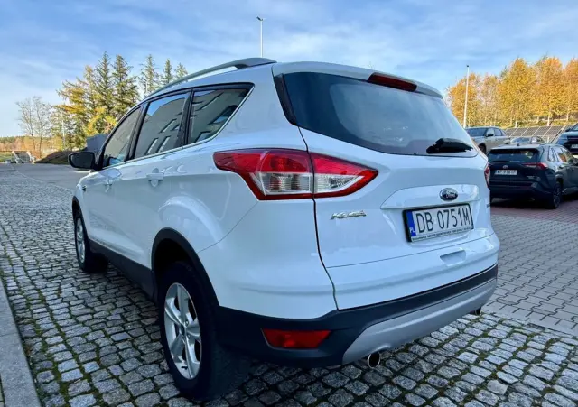 FORD Kuga 1.5 EcoBoost 2x4 Titanium
