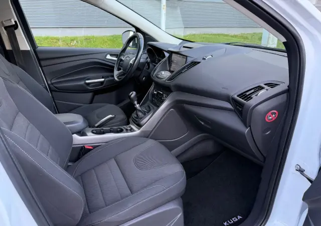 FORD Kuga 1.5 EcoBoost 2x4 Titanium