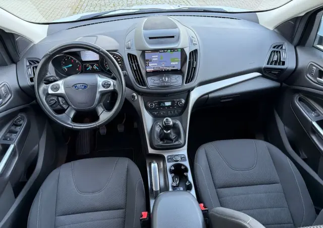 FORD Kuga 1.5 EcoBoost 2x4 Titanium