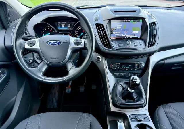 FORD Kuga 1.5 EcoBoost 2x4 Titanium