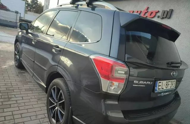 SUBARU Forester 