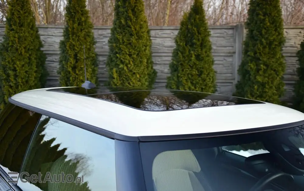 MINI Cooper SE Resolute Edition